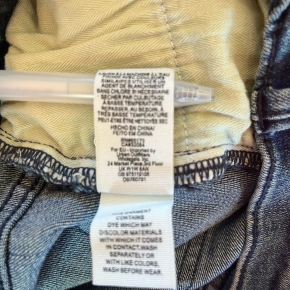 Free People Fishnet Skinny Jean in Tupelo Blue Size 26 With Button Fly - Picture 7 of 12